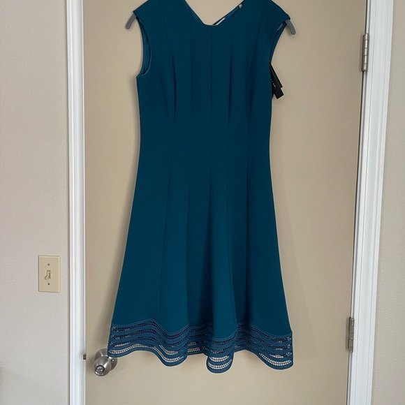 NWT Elie Tahari Heidi Fit And Flare Dress Amalfi Sz 8 - Picture 3 of 9